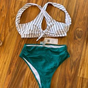 Halter Cupshe bathing suit